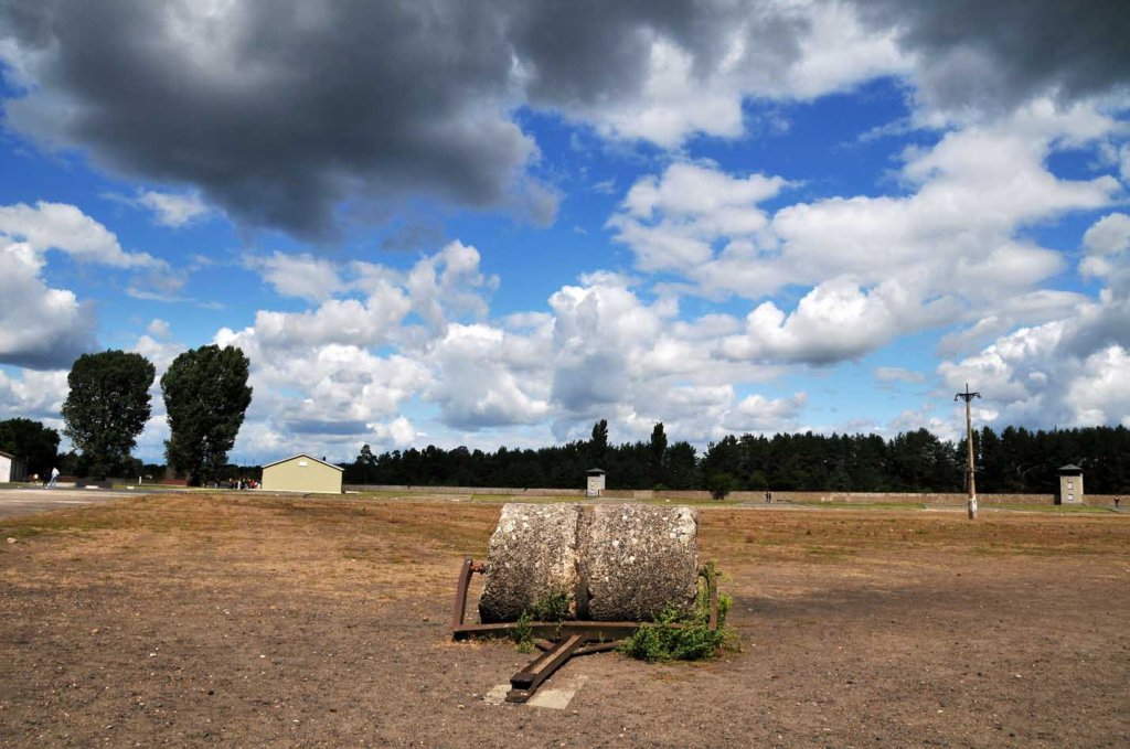 (E) Sachsenhausen, uno de los primeros campos de concentración que sirvió como modelo para&nbsp;otros
