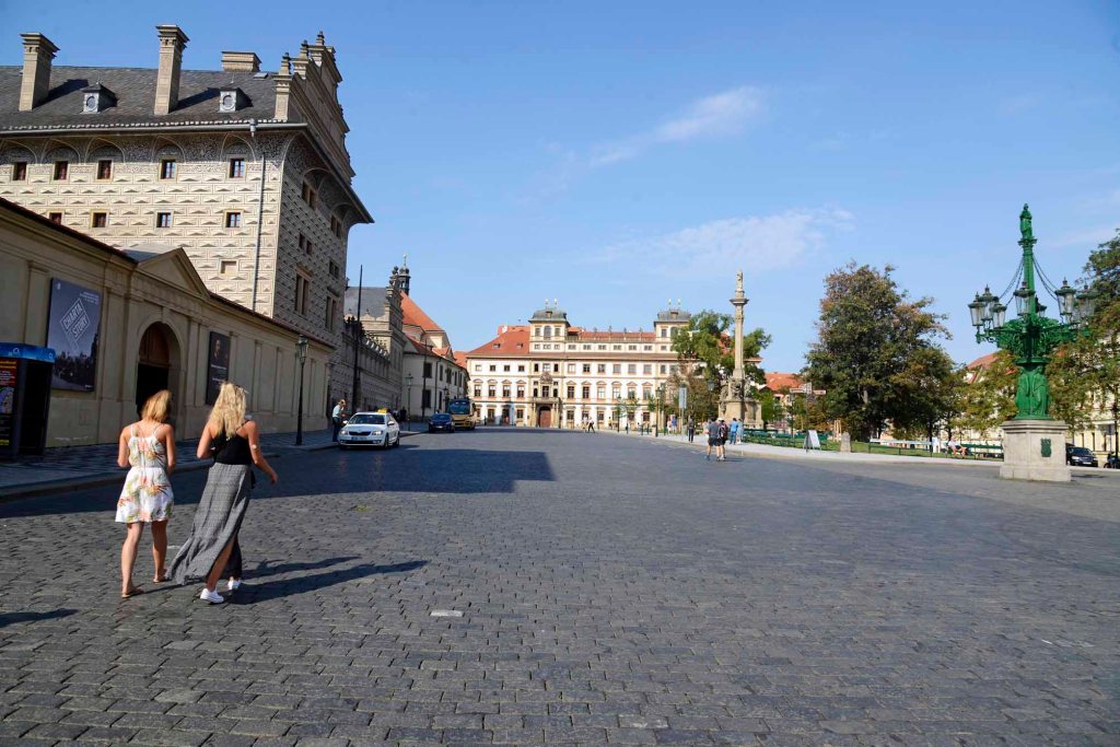 (E) El barrio del Castillo de Praga: elegante, noble y lleno de palacetes