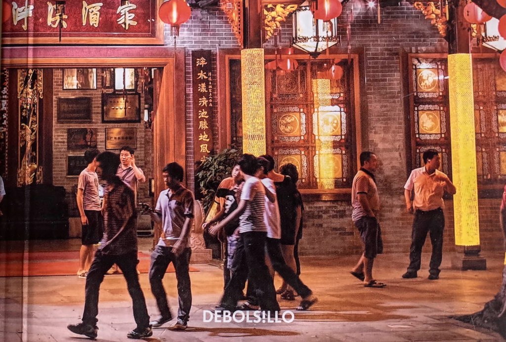 (L+) «Un verano chino: viaje a un país sin pasado» (libro de Javier&nbsp;Reverte)