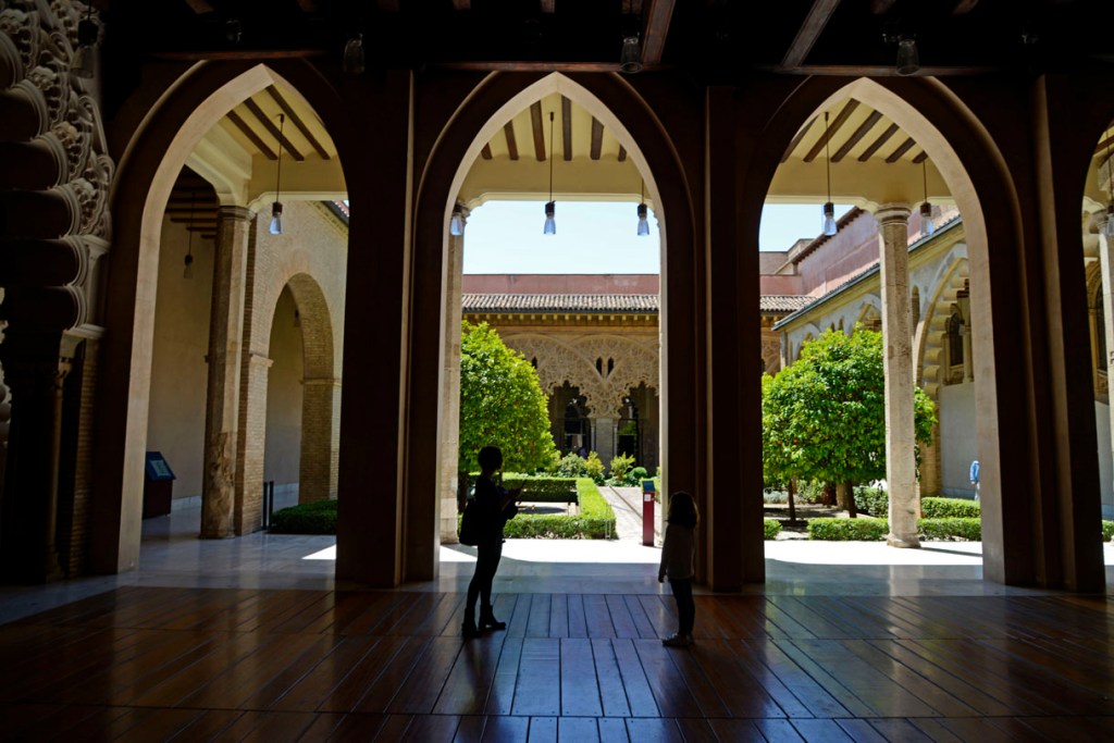 (L) El Palacio de la Aljafería de Zaragoza, preciosa muestra de arte&nbsp;mudéjar