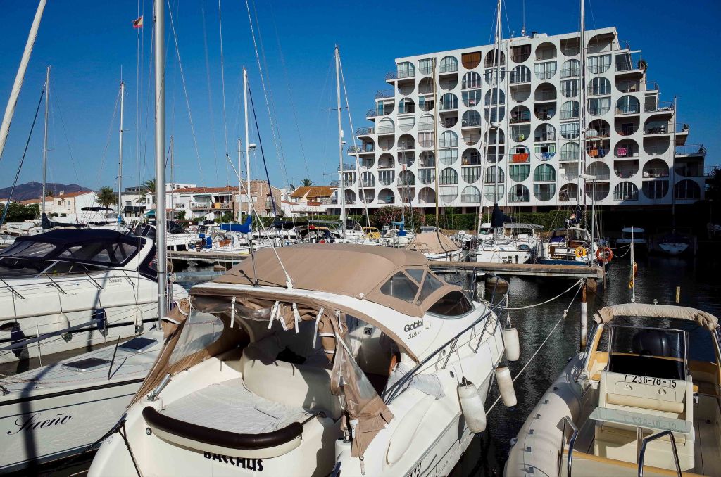 (L) Empuriabrava, una ‘rara avis’ en la Costa Brava inspirada en los canales de&nbsp;Florida