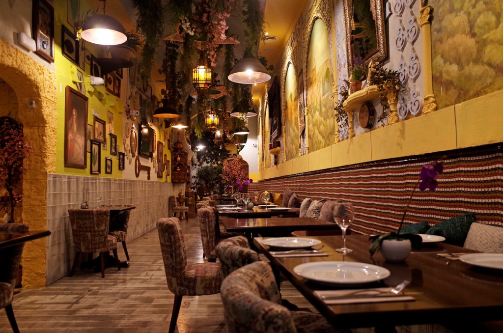 (L+) Acercándonos a la comida&nbsp;siria