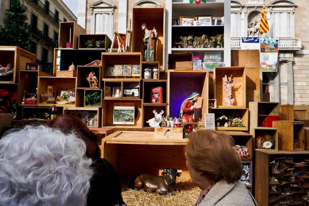 Las ‘cajas’ del pesebre de Barcelona: una versión libre y familiar del belén de&nbsp;siempre