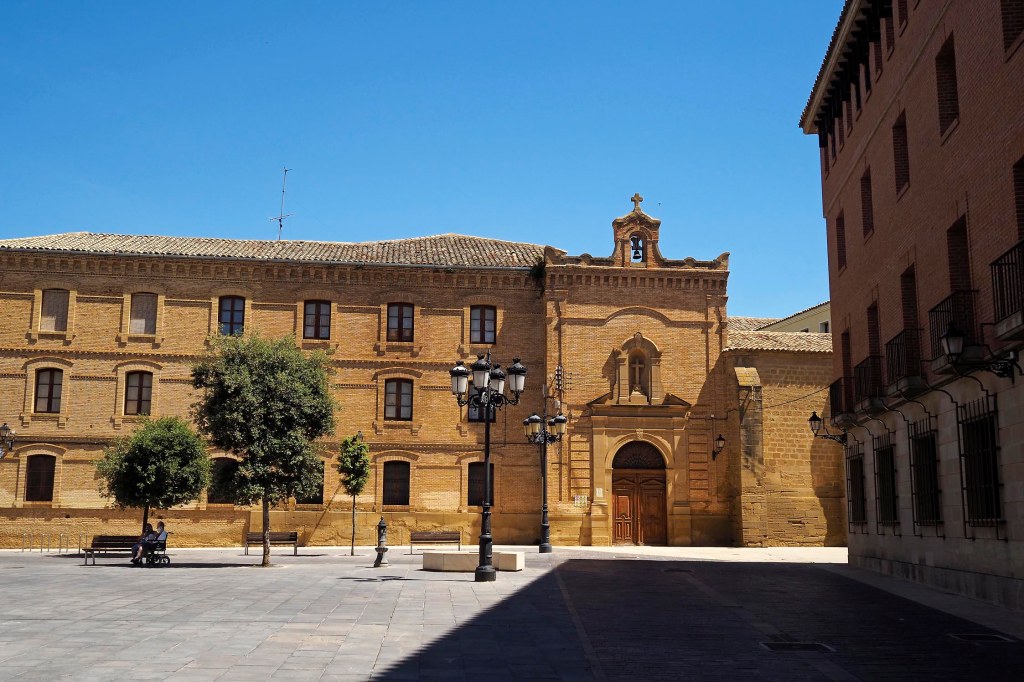 (L) Huesca, enclave estratégico entre el Pirineo y los&nbsp;Monegros