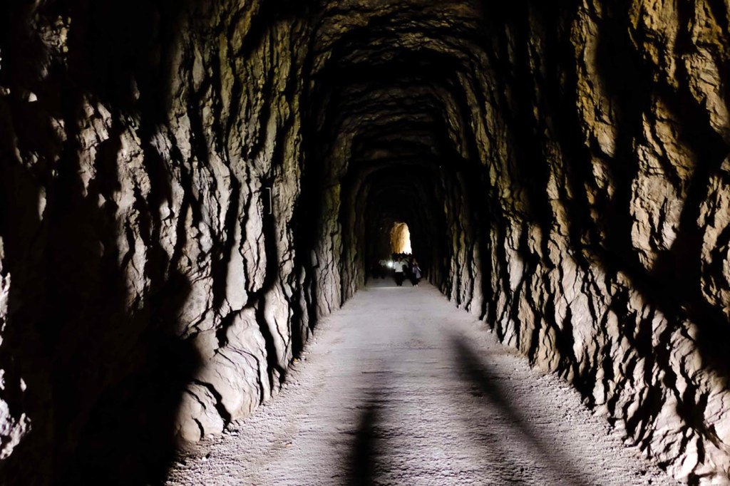 (L+) Descubre los túneles ferroviarios de la Foz de Lumbier