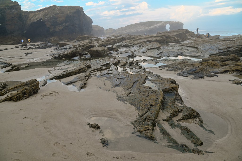 Playa de «las Catedrales», arcos naturales de 30 metros que&nbsp;deslumbran